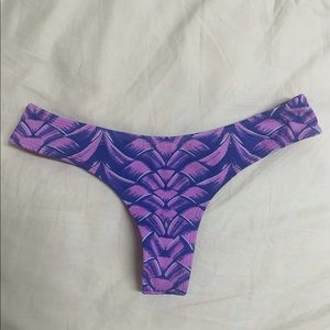 Midori Dragon Fruit Whale Tale Bottoms